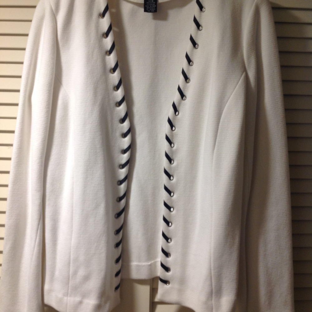 Sweater - Picture 2 of 3